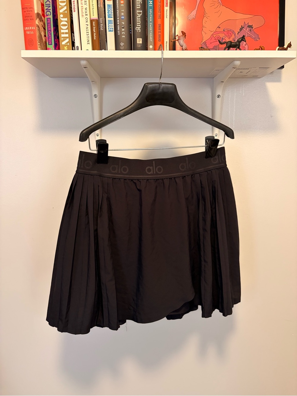 ALO Yoga Black Pleated Skort
